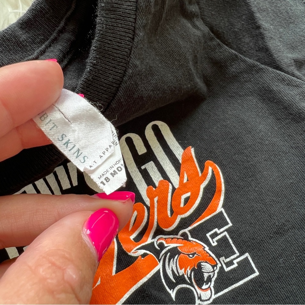 Let’s Go Tigers T-shirt 🐯 - Picture 2 of 2